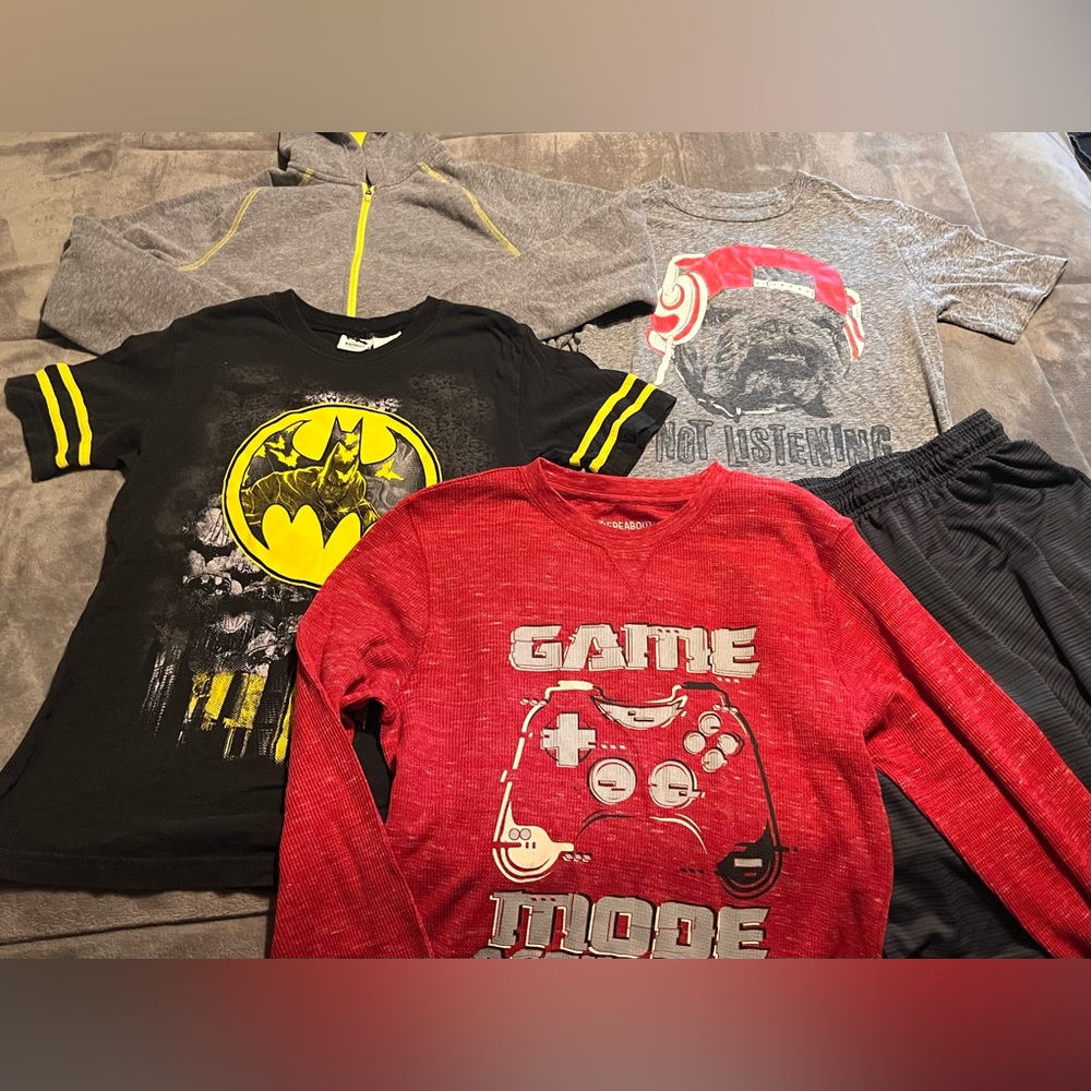 Kids Red 'Game Mode' Long Sleeve Shirt - Size 14/16 boys bundle like new